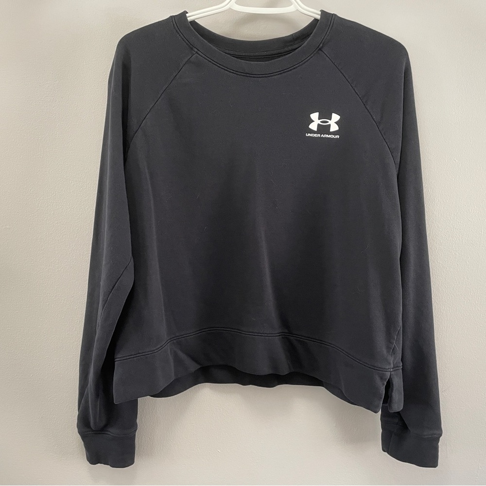 Under Armour Women's Black Crop Sweatshirt